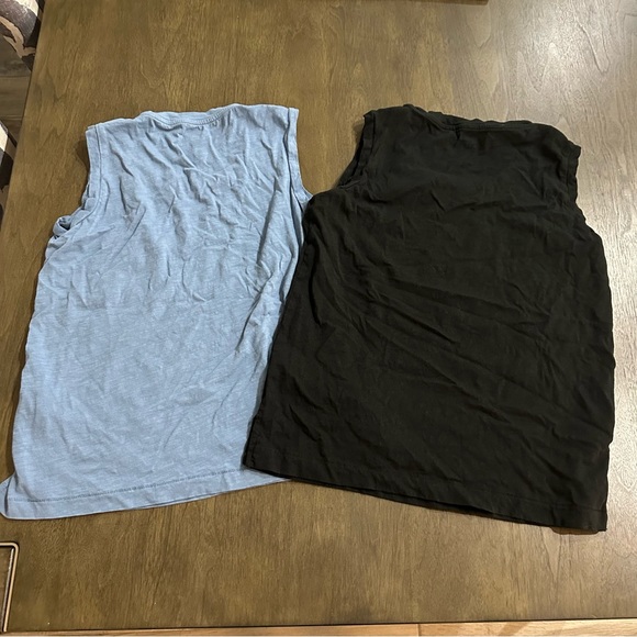 Set of Two Madewell Women’s Black and Blue Scoop Shirts Size XS - Picture 9 of 13